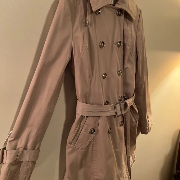 Michael Kors Beigh Trench Coat W/ Detachable Lining & Hood Mid-Length--Size S - Picture 3 of 9